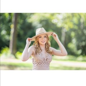 Meet your Posher, Caselyn